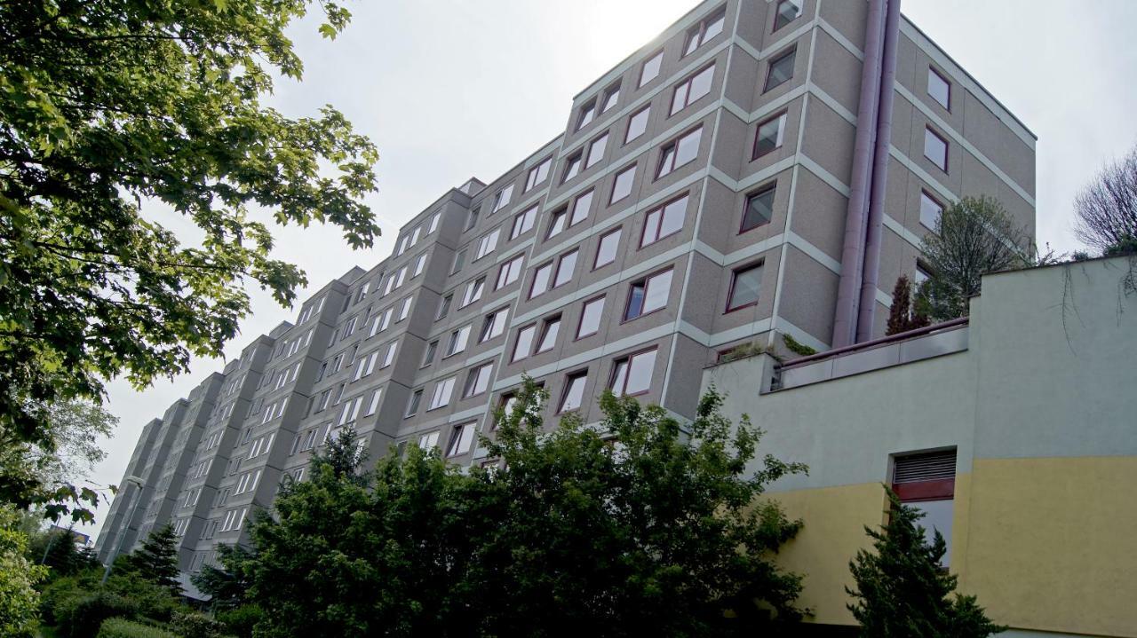 Km House Cerny Most Albergue Praga Exterior foto